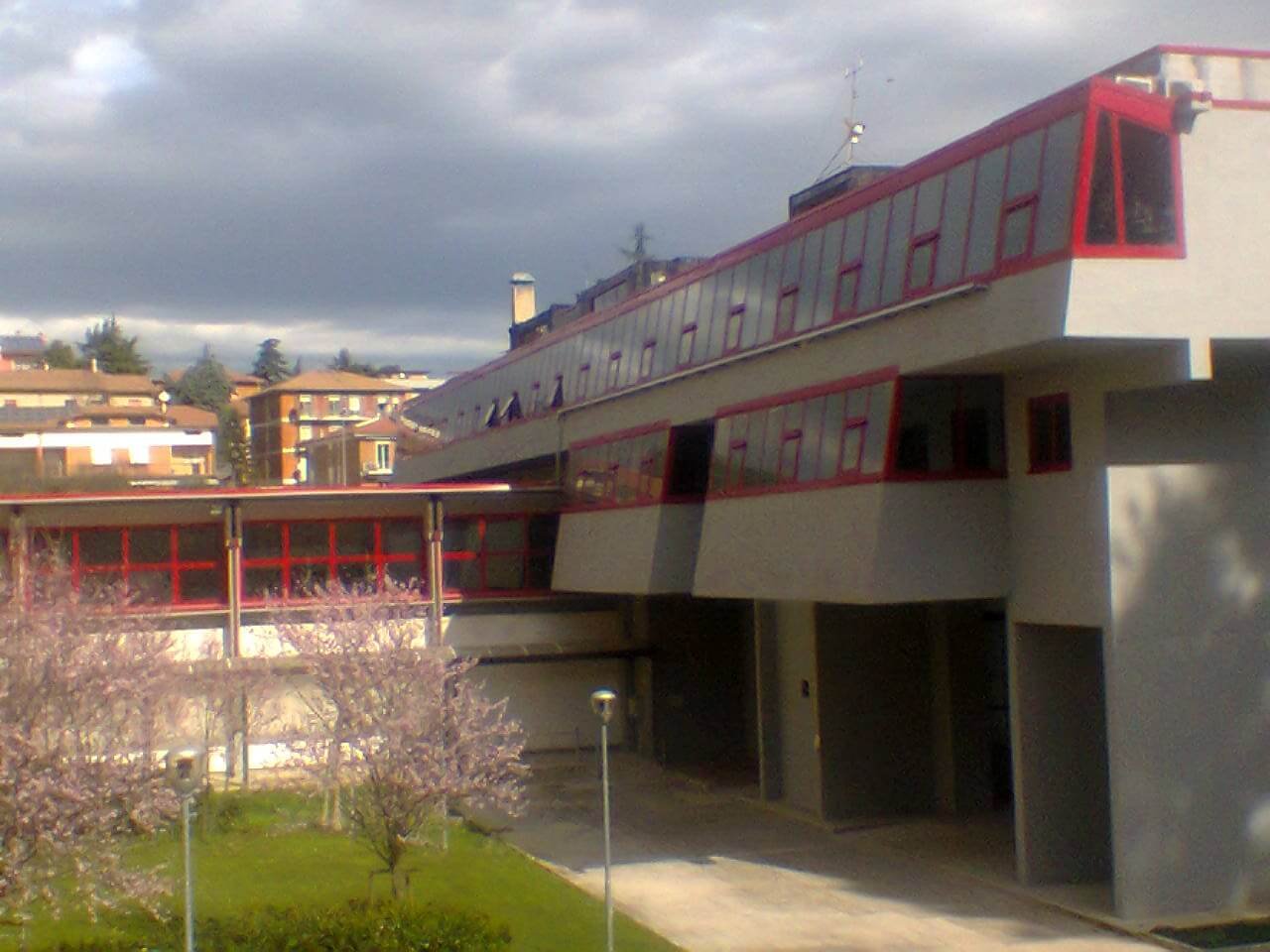 Infissi liceo di Jesi